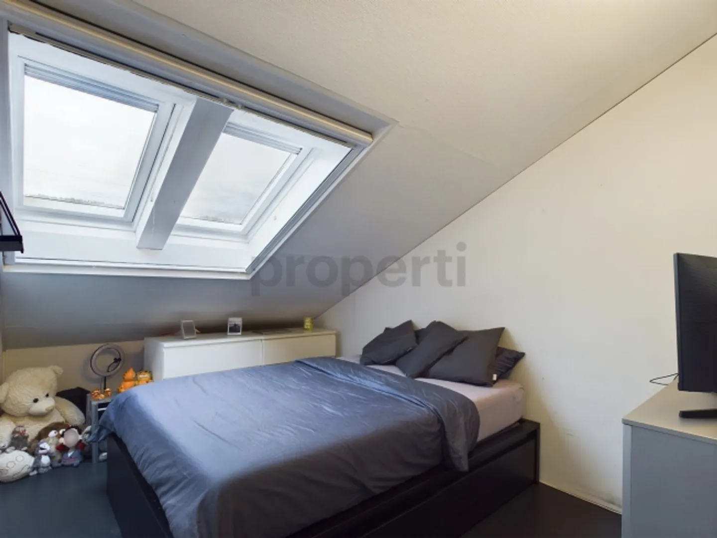 Appartamento loft unico con un'altezza impressionante e dotazioni moderne - Foto 5 di 9
