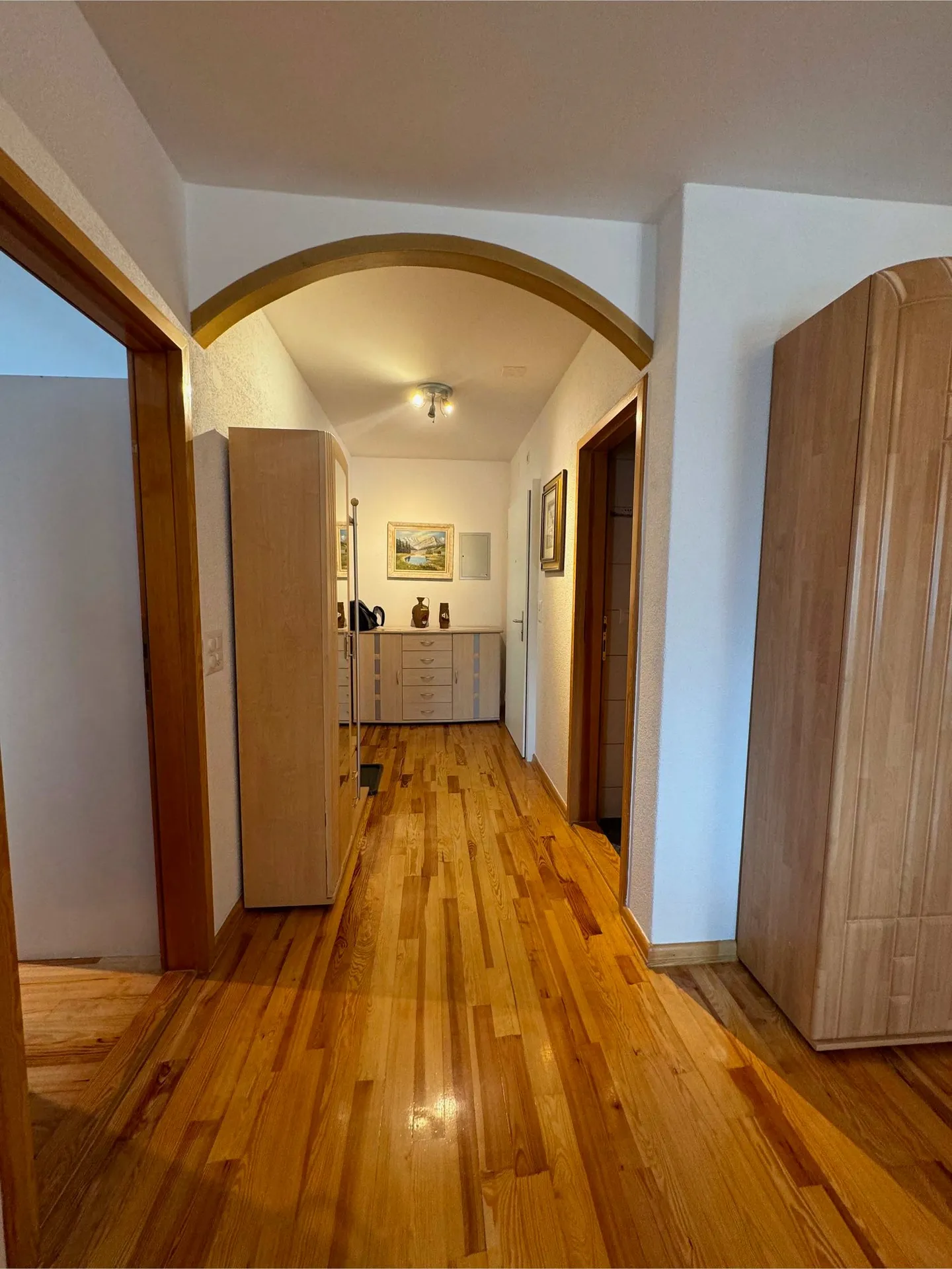 Charmante Wohnung mit herrlicher Aussicht - Foto 2 von 9