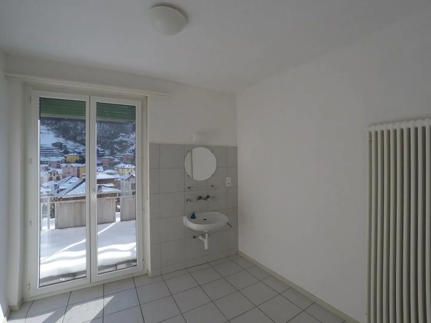 BELLINZONA | EINGERICHTETE ZIMMER | AUFENTHALTSORT - Foto 2 von 4
