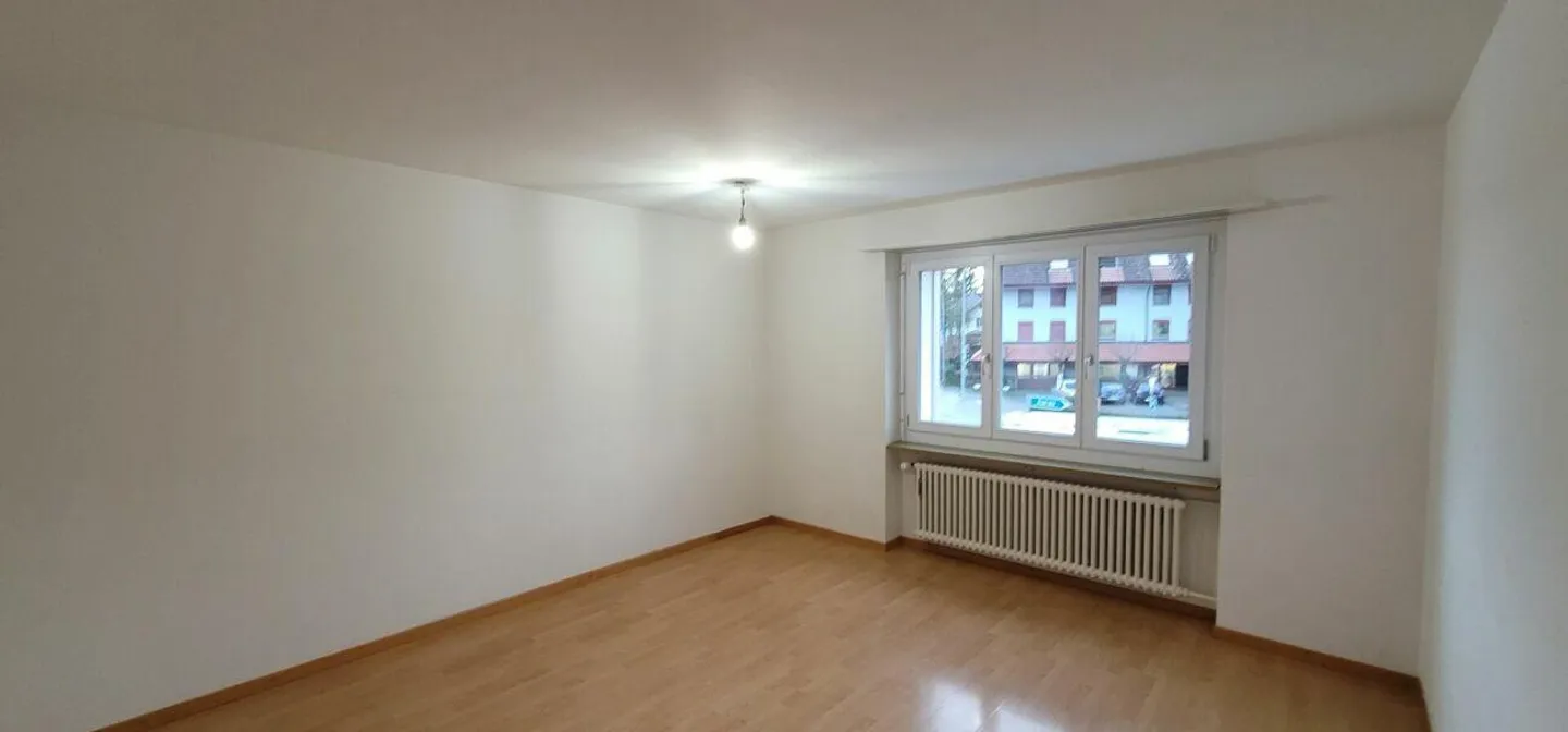 Appartement lumineux et spacieux dans un emplacement central de premier choix - Photo 2 sur 8