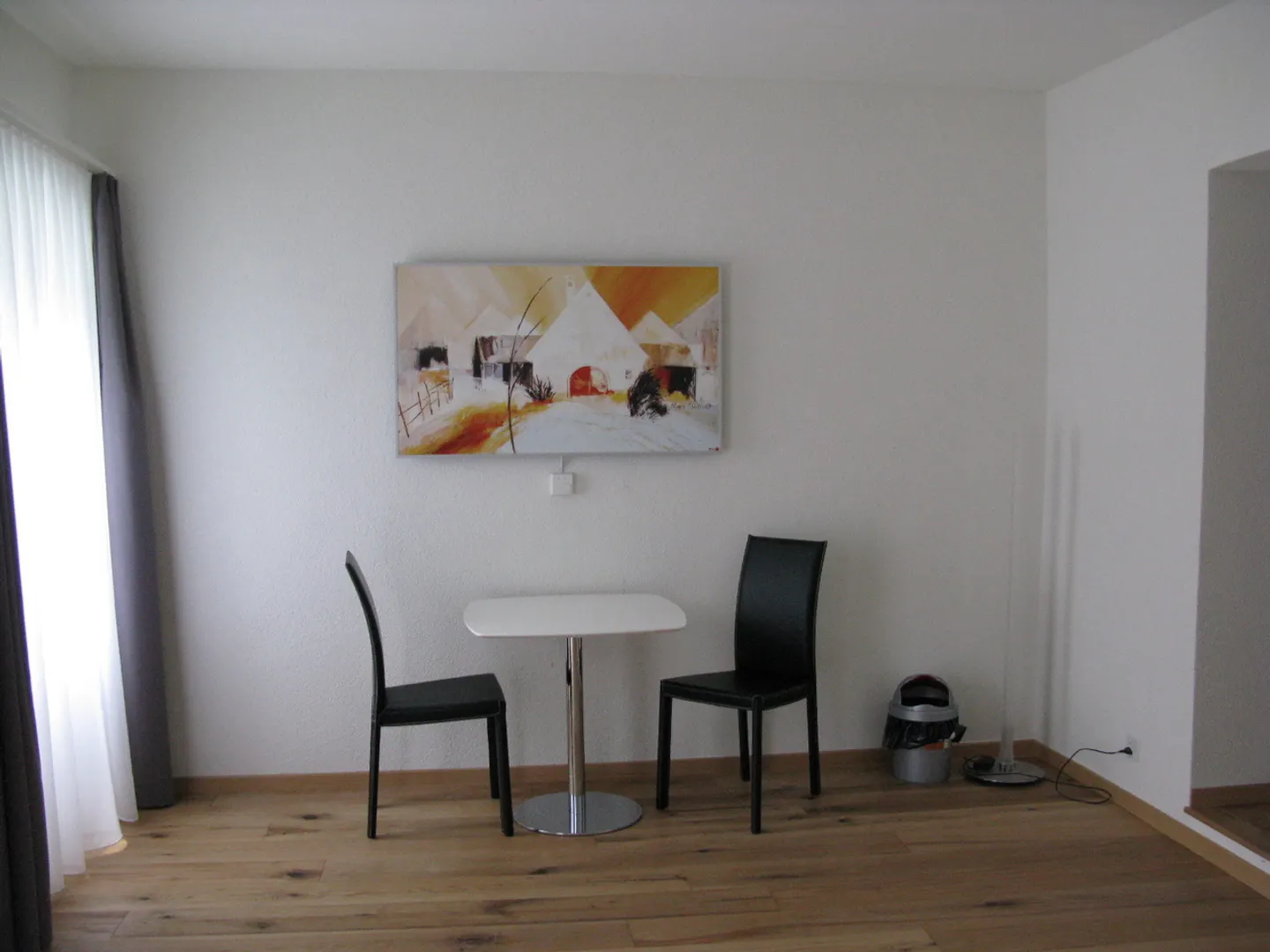 Charmant Appartement au Bord du Lac - Photo 2 sur 6