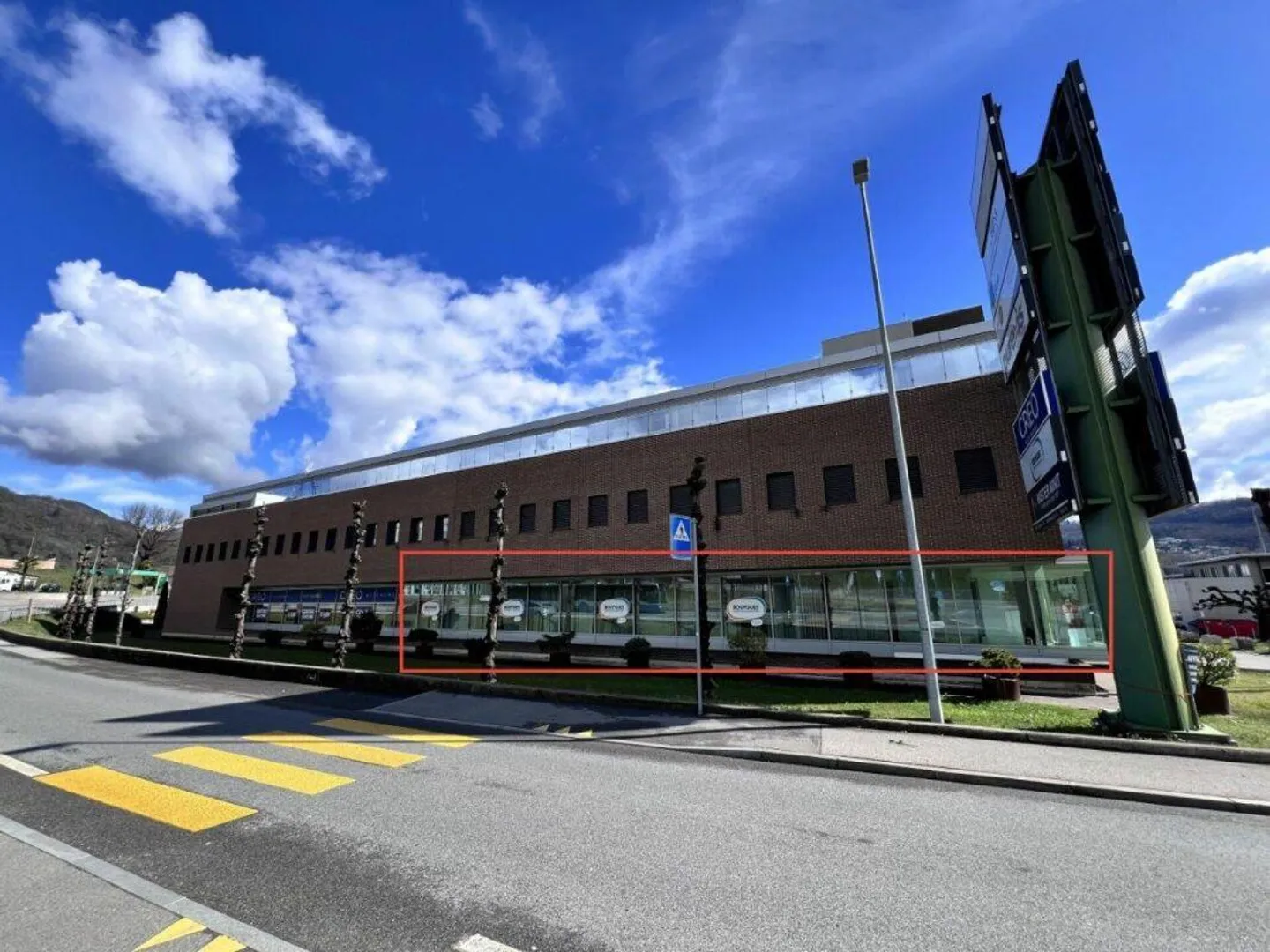 Ufficio/esposizione a Lugano Nord - Foto 1 di 5