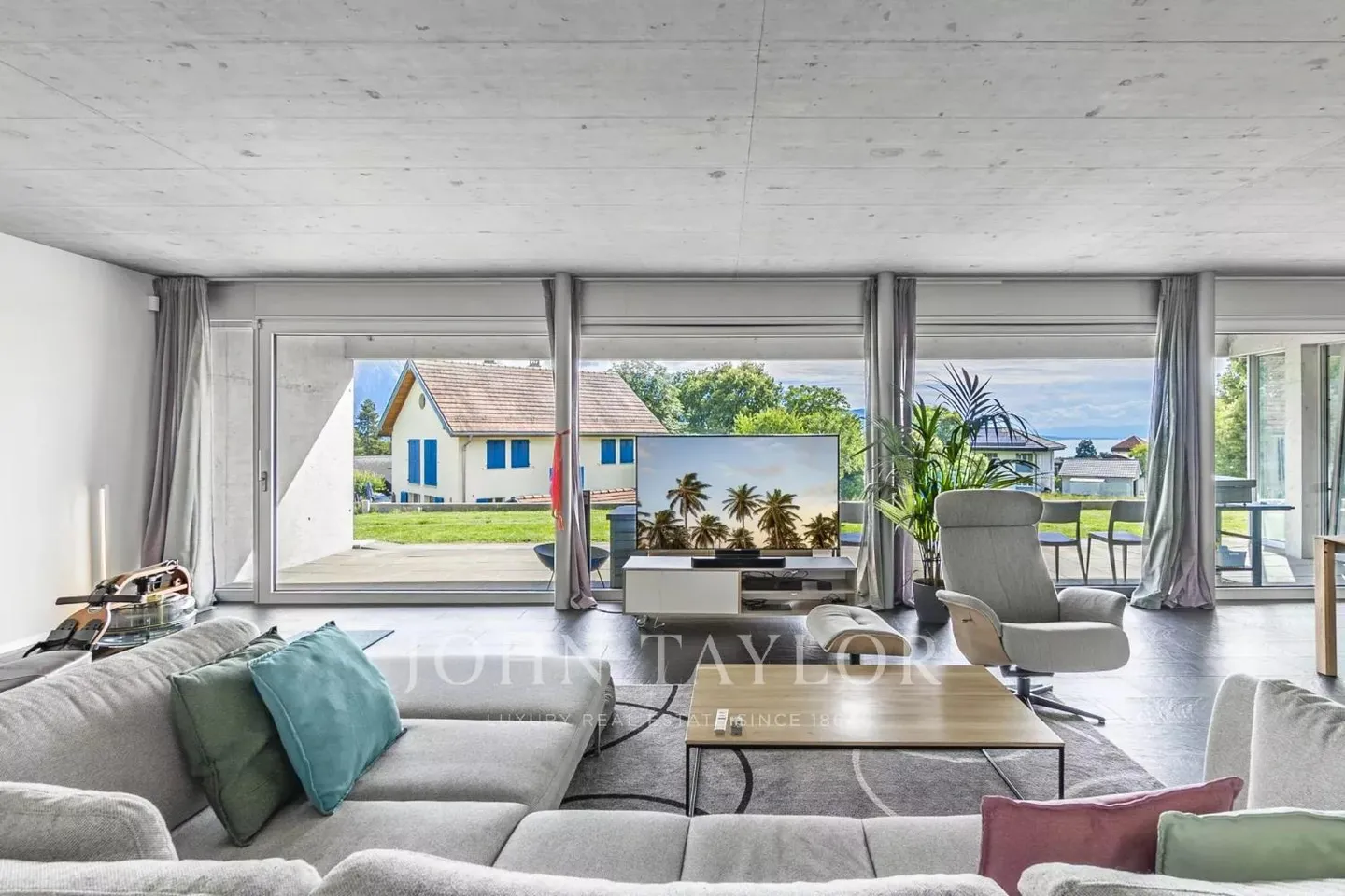 Appartement Contemporain dans Villa - Photo 4 sur 13