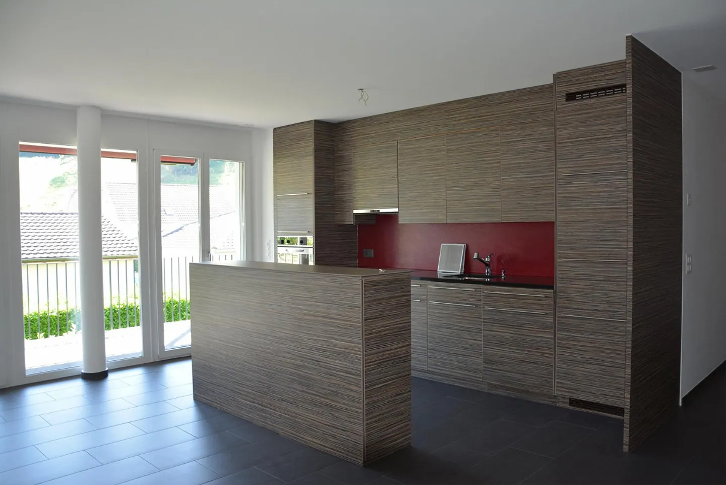 Appartamento moderno di 3,5 locali con grande balcone e lavatrice - Holziken - Foto 2 di 6