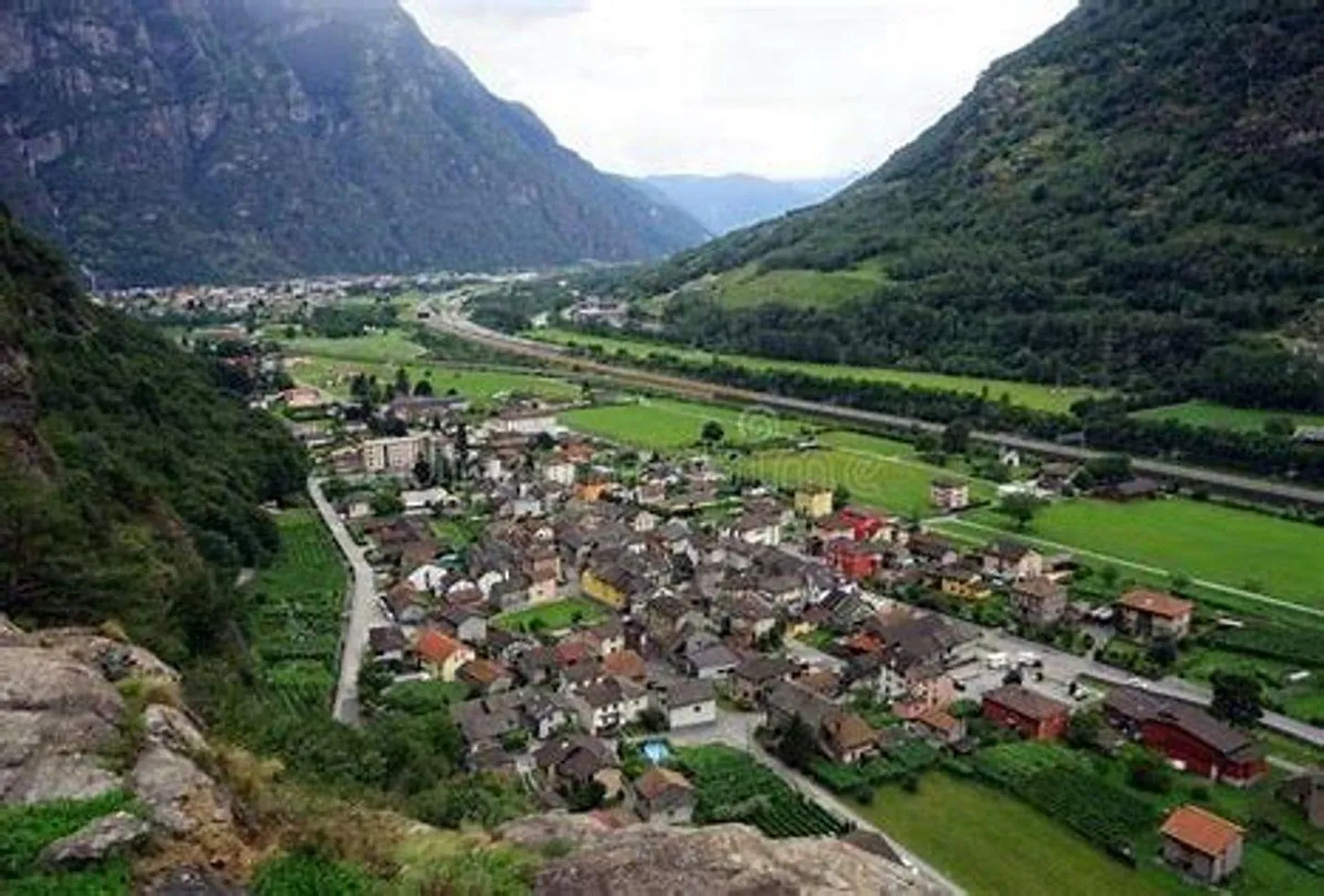 Terrain artisanal/commercial - 11'000 m² dans la commune de Riviera - Photo 1 sur 1