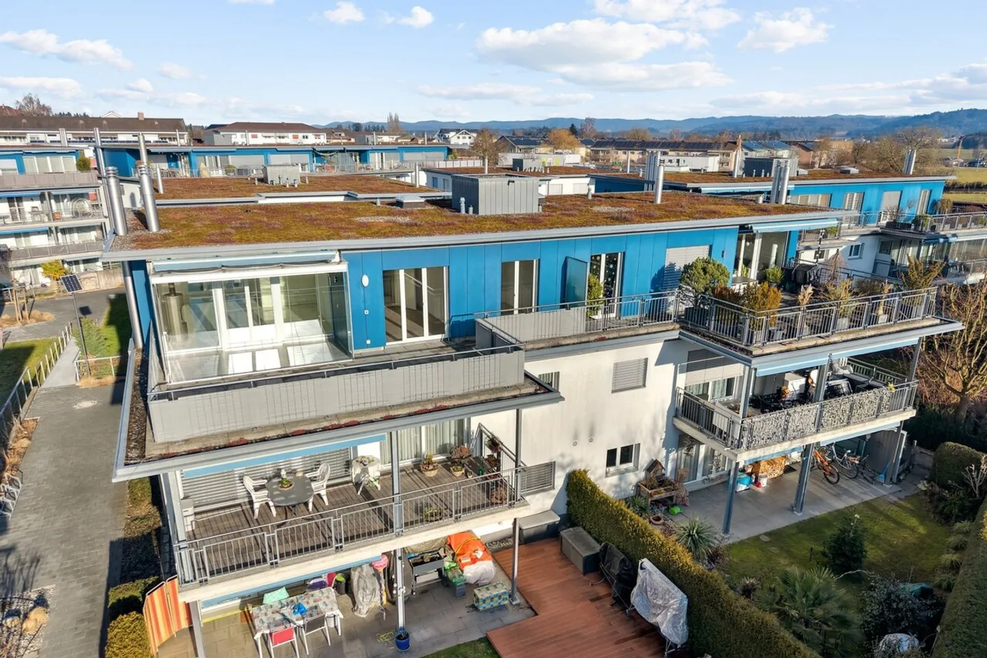 Appartement en attique lumineux avec deux terrasses et salle de loisirs - Photo 1 sur 9