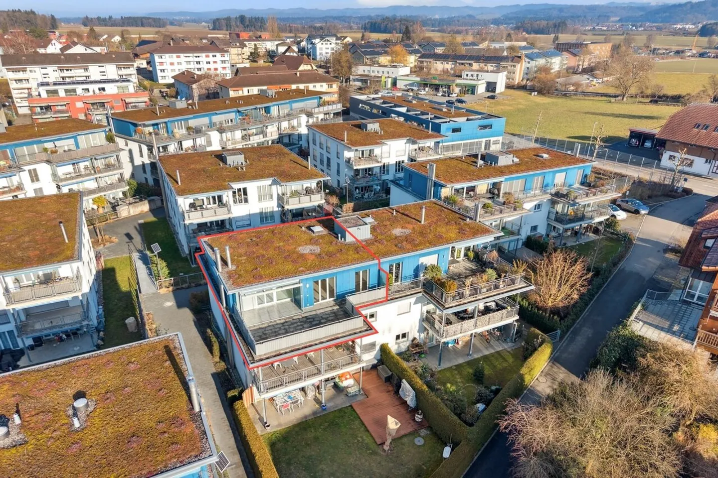 Appartement en attique lumineux avec deux terrasses et salle de loisirs - Photo 8 sur 9