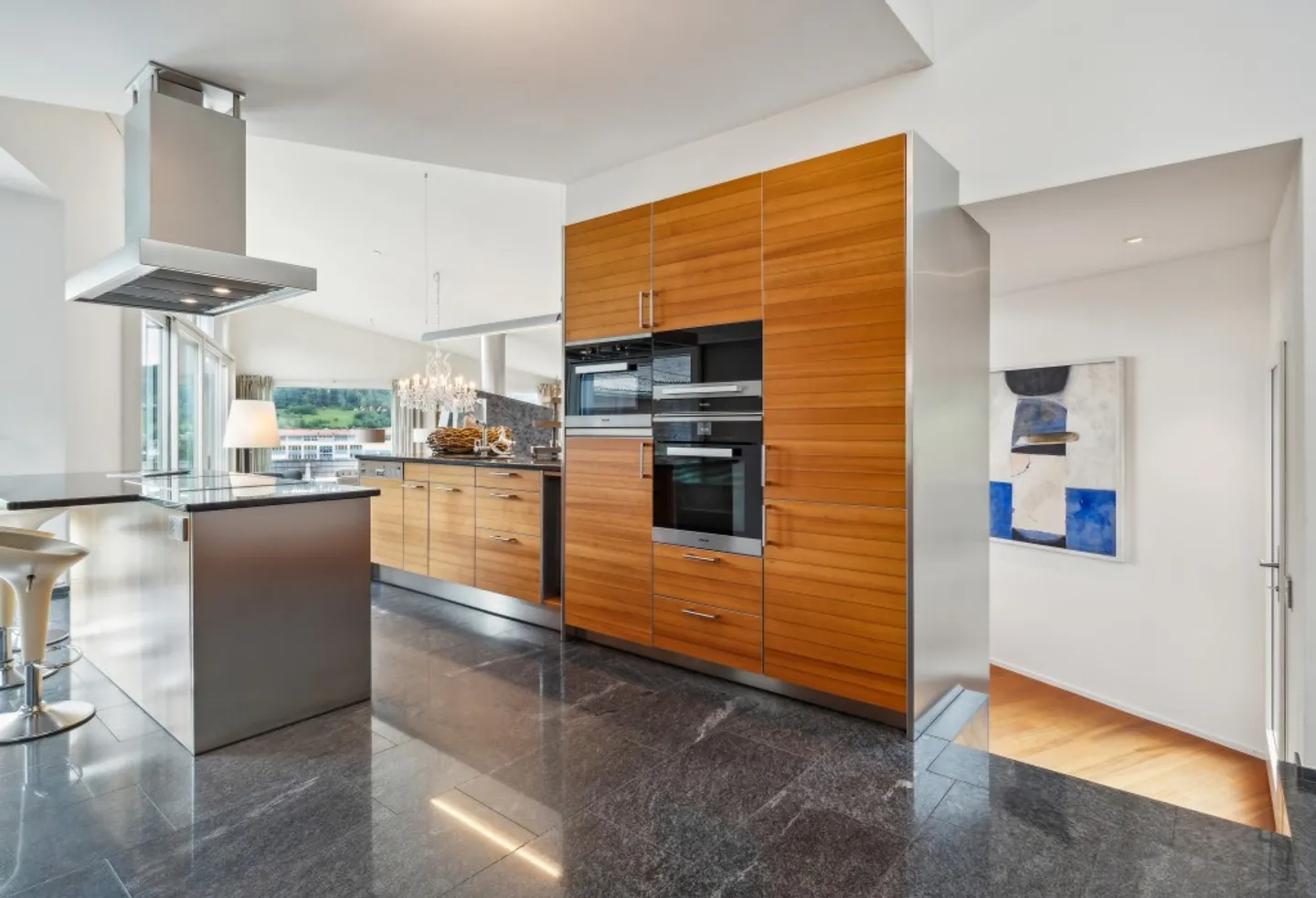 Beverly Hills a Embrach – La tua residenza di lusso privata con vista panoramica - Foto 4 di 15