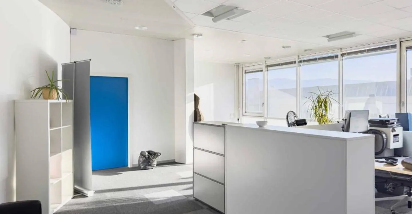 Office space for rent - Photo 12 of 13