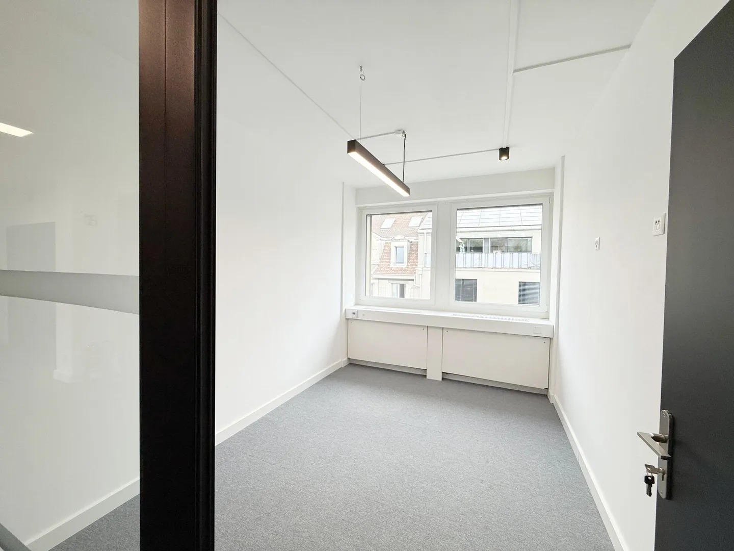 Uffici moderni vicino alla stazione ferroviaria - Foto 5 di 9