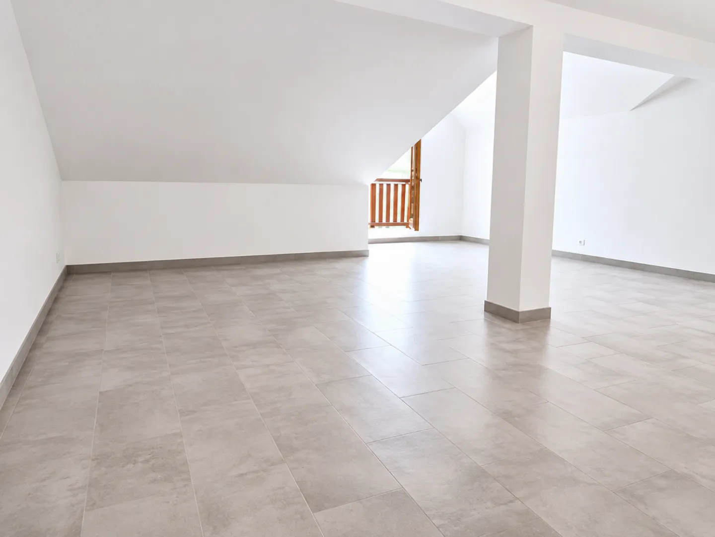 Appartamento di due e mezzo locali al 4° piano - Foto 4 di 11