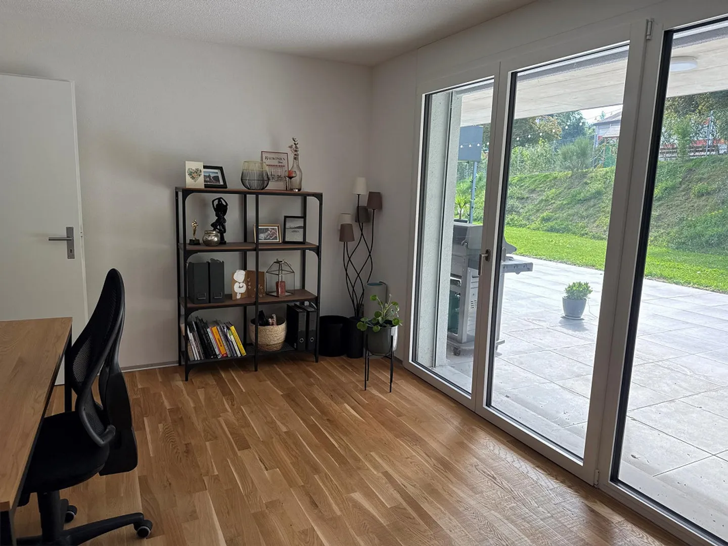 Appartamento giardino 4,5 locali con terrazza di 100 m² a Düdingen - Foto 4 di 6