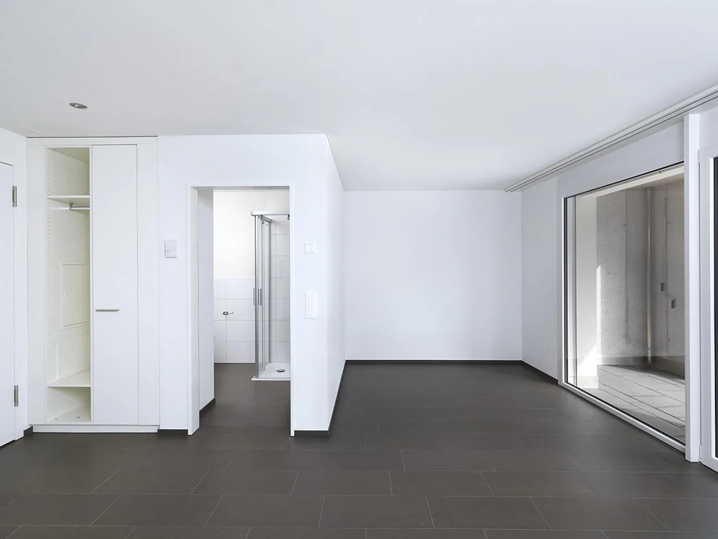 1.5-Room Apartment - Photo 2 of 3