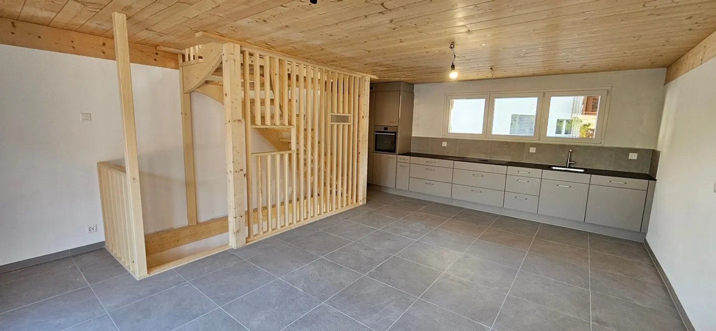 Unique Triplex in Leytron - Photo 1 of 12