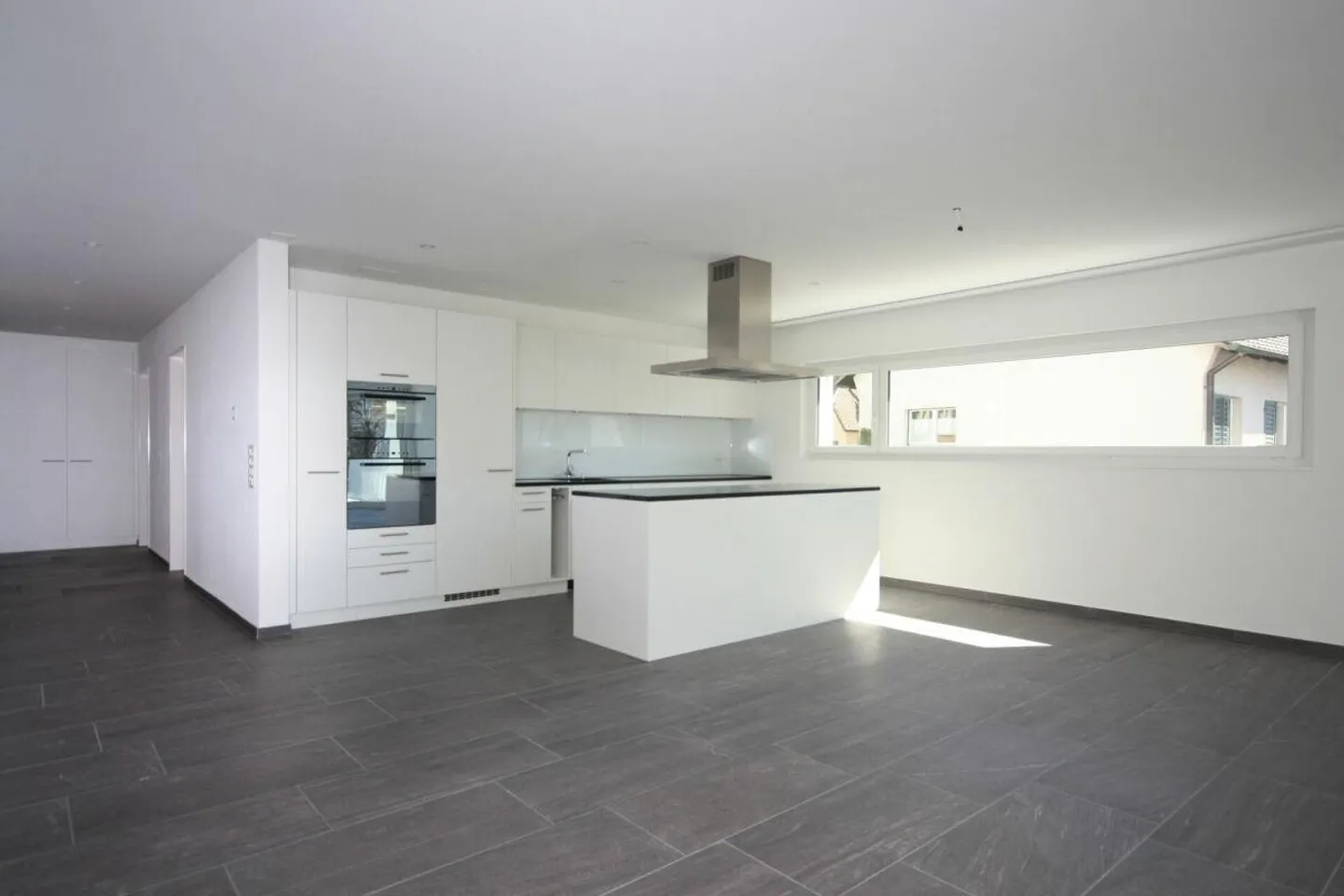 Exclusive 3 1/2 Room Apartment - Photo 4 of 10
