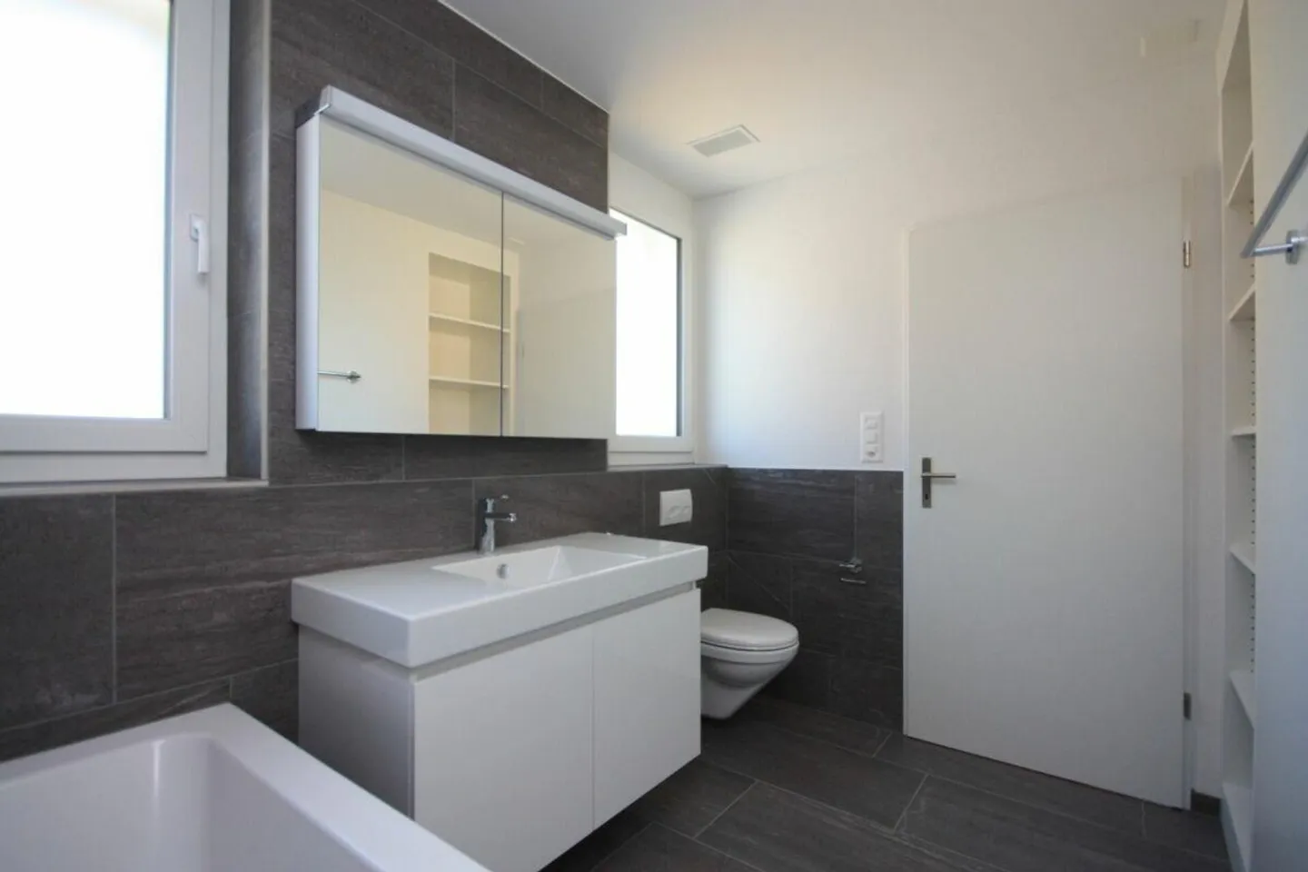 Exclusive 3 1/2 Room Apartment - Photo 7 of 10