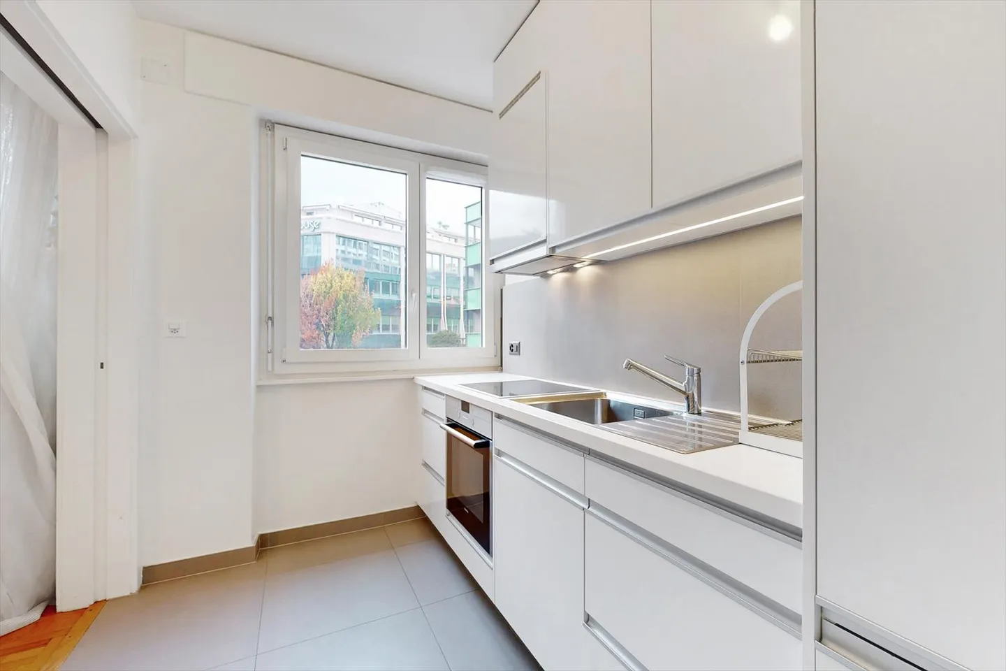 Vieni a visitare questo appartamento di 2 stanze! - Foto 3 di 11