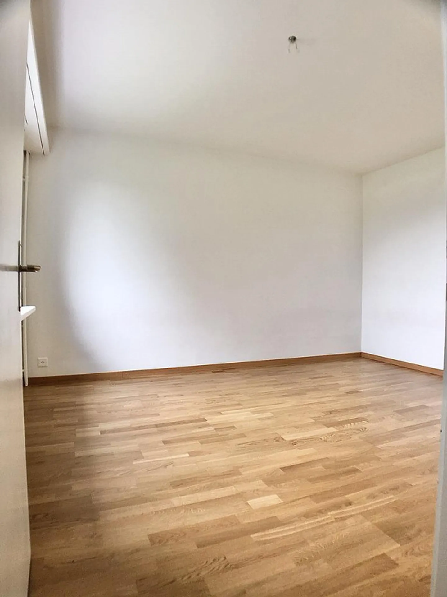 Charmante appartement 2 pièces avec balcon - Photo 6 sur 7