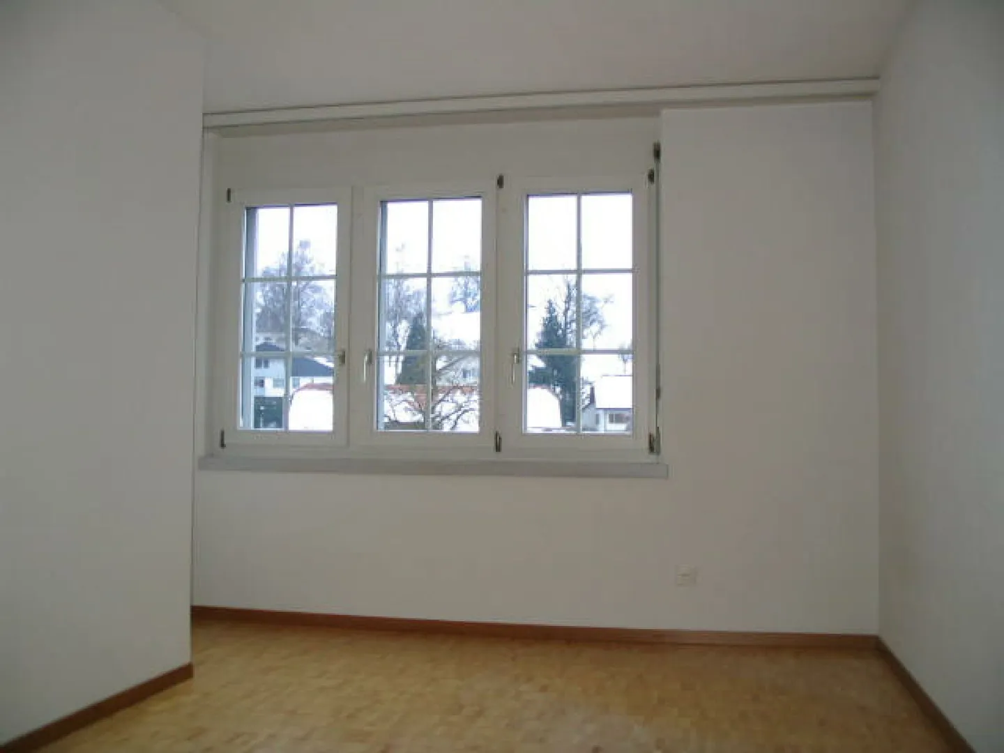 Spacious 5.5 Room Apartment - Photo 8 of 17