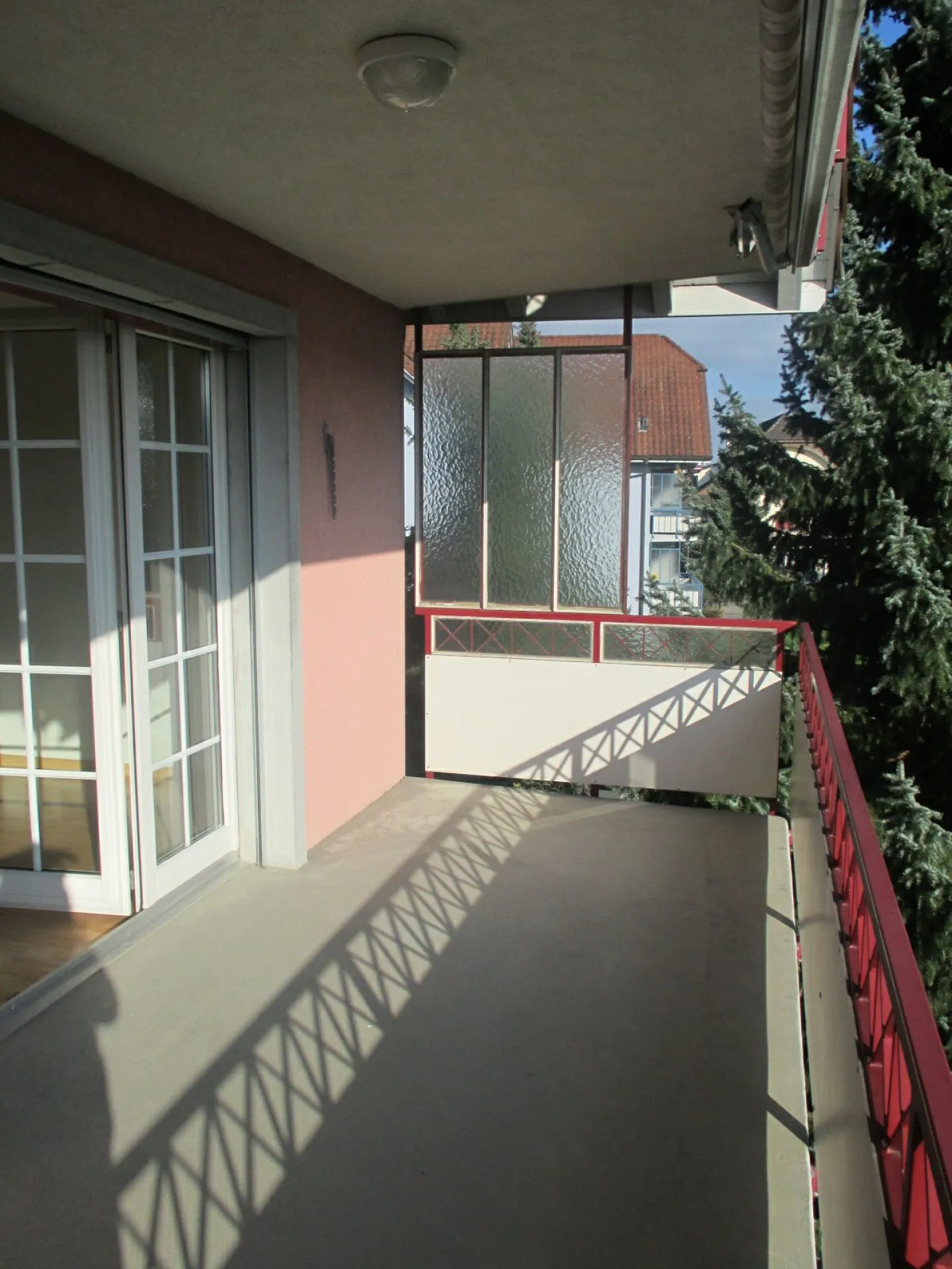 Spacious 5.5 Room Apartment - Photo 13 of 17