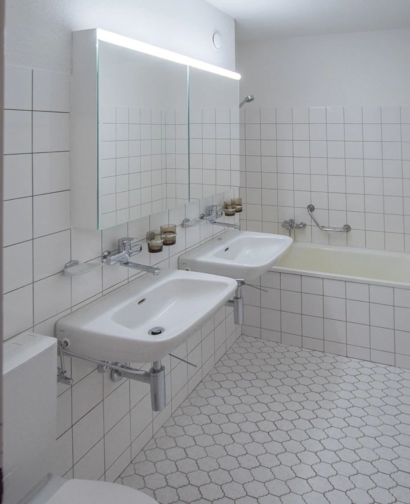 Appartamento di 4 stanze in un quartiere popolare e tranquillo - Foto 5 di 6