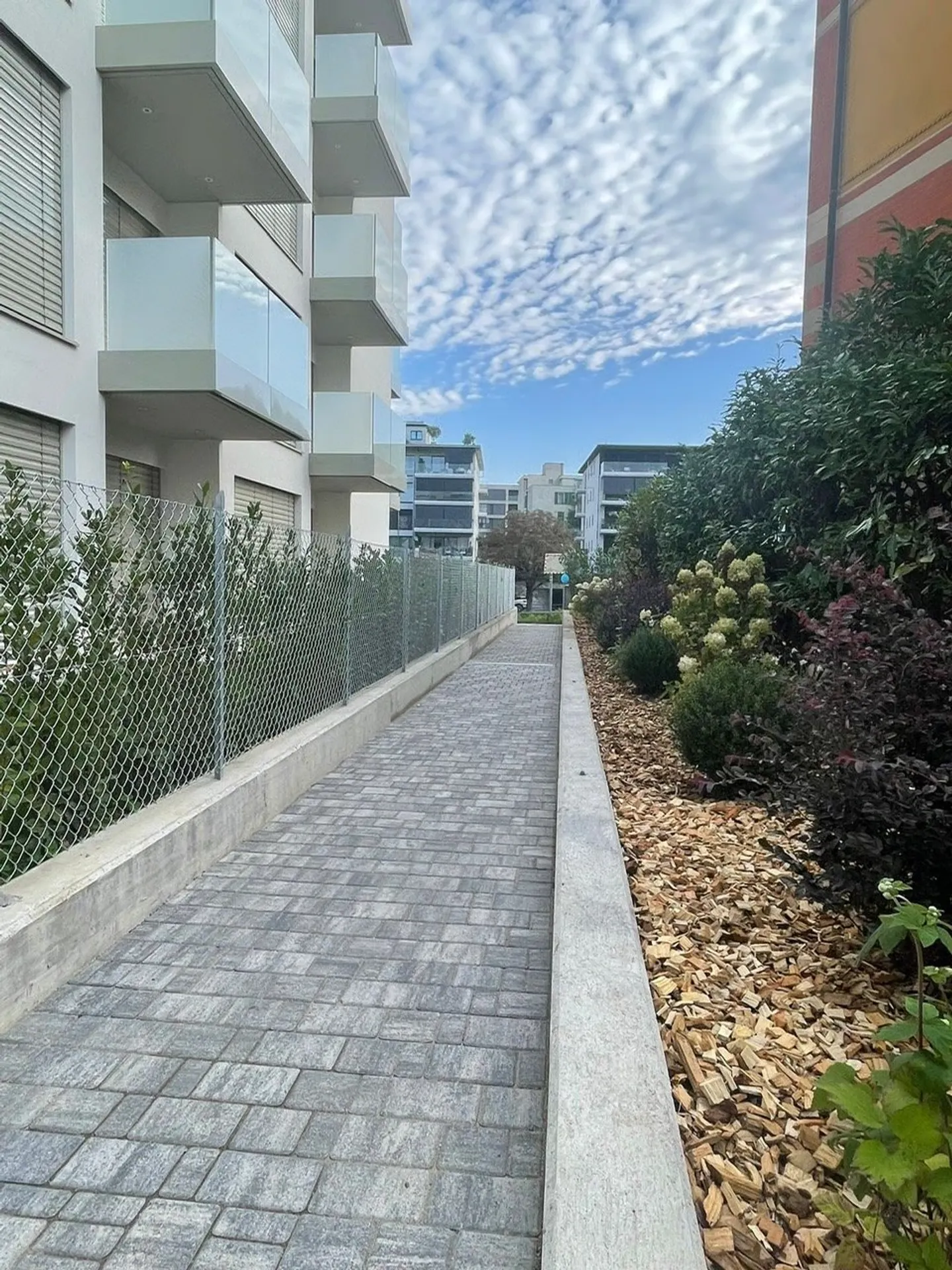 Attico di lusso con terrazza e jacuzzi a Massagno – Disponibile subito - Foto 6 von 30