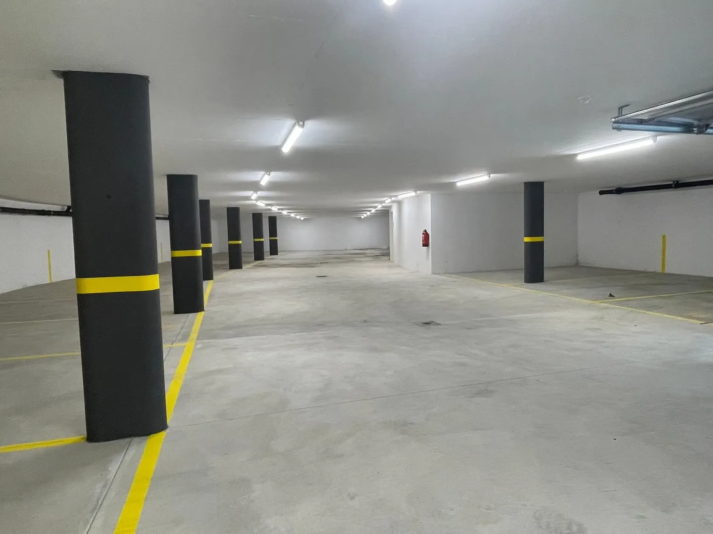 Attico di lusso con terrazza e jacuzzi a Massagno – Disponibile subito - Foto 9 von 30