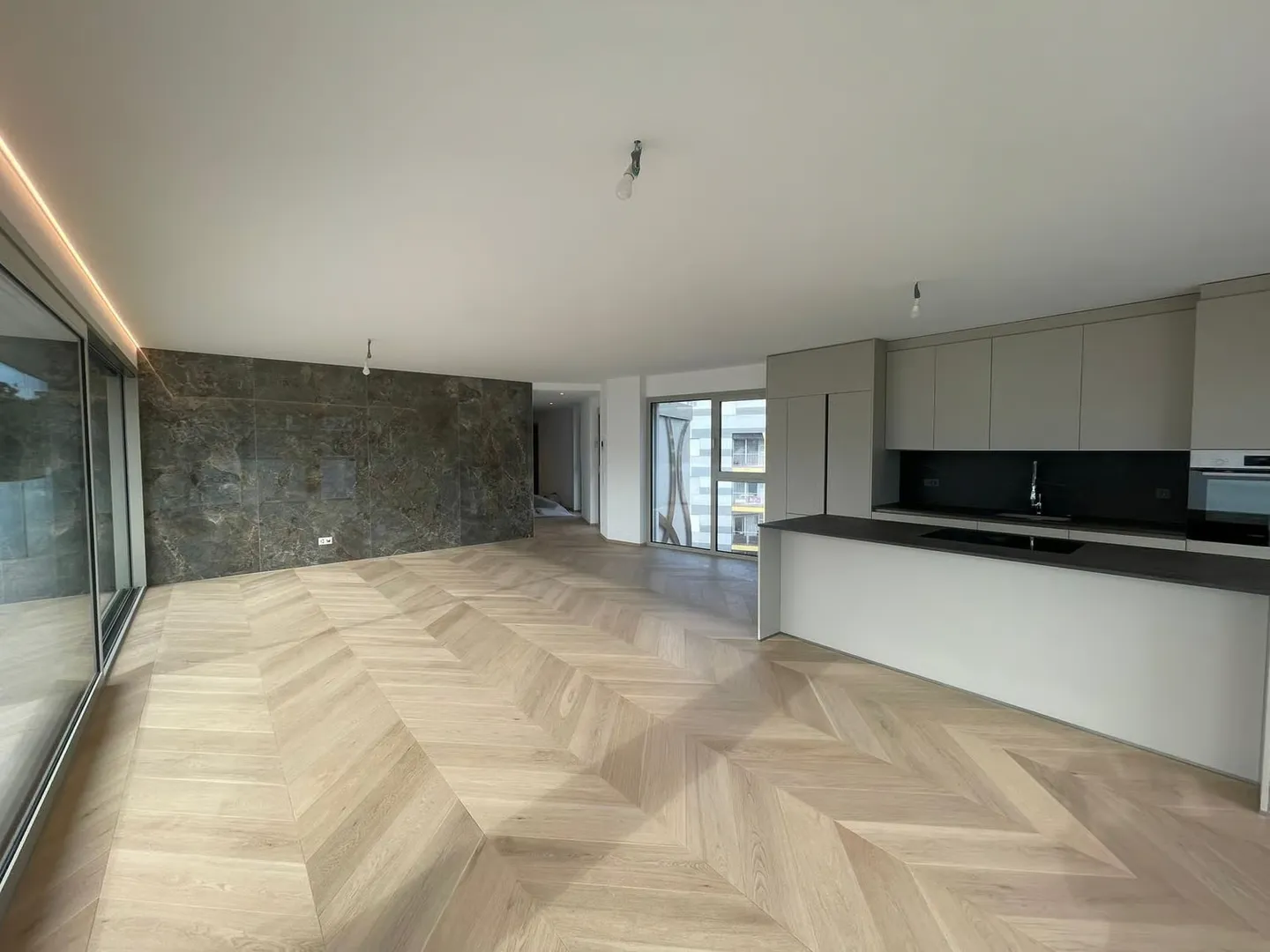 Attico di lusso con terrazza e jacuzzi a Massagno – Disponibile subito - Foto 20 von 30
