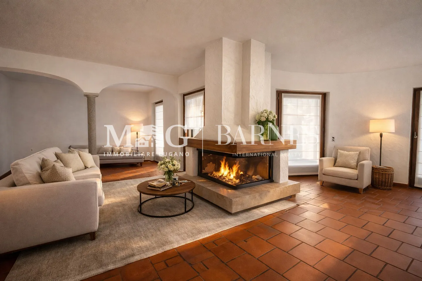 Elegant Apartment with Garden - Photo 2 of 3