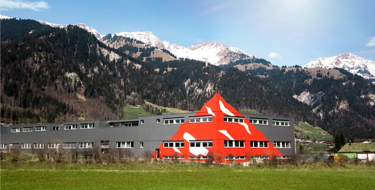 Moderne Praxisfläche an zentraler Lage in Frutigen zu vermieten - Foto 1 von 13