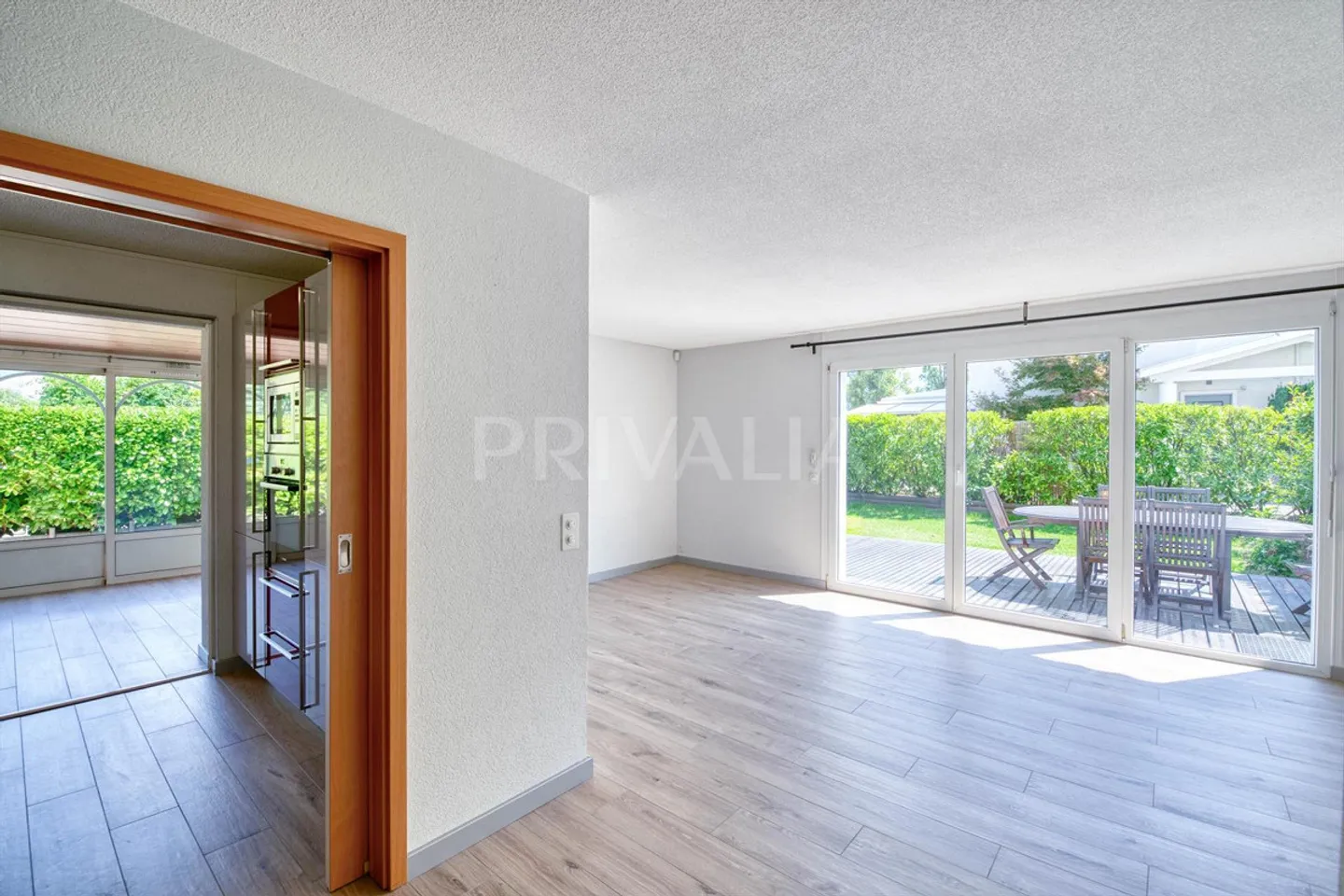 Co-exclusivity: Charming family villa with garden, veranda and ... - Photo 2 of 9