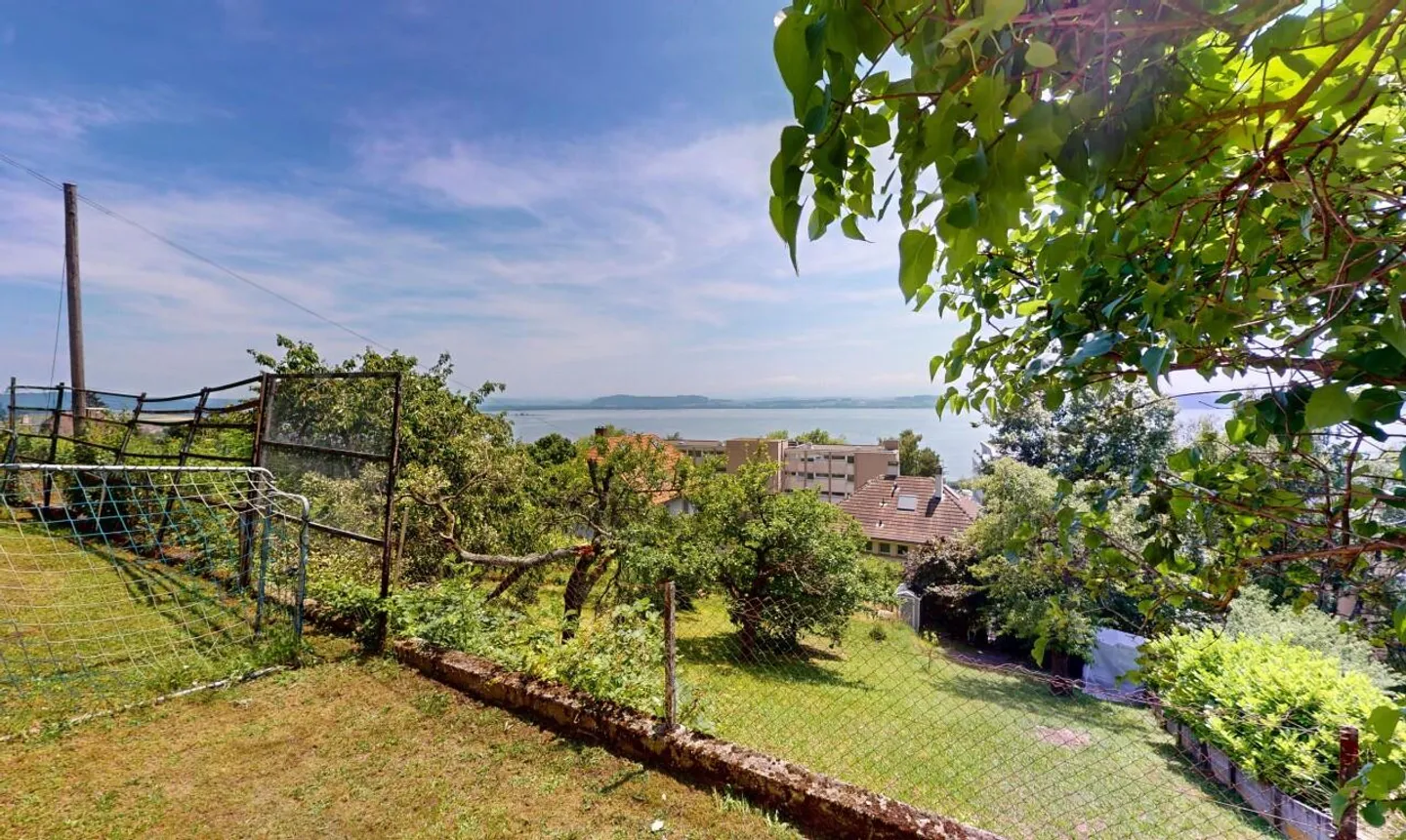 Selten in Neuenburg - Baugrundstück mit Seeblick - Foto 5 von 11