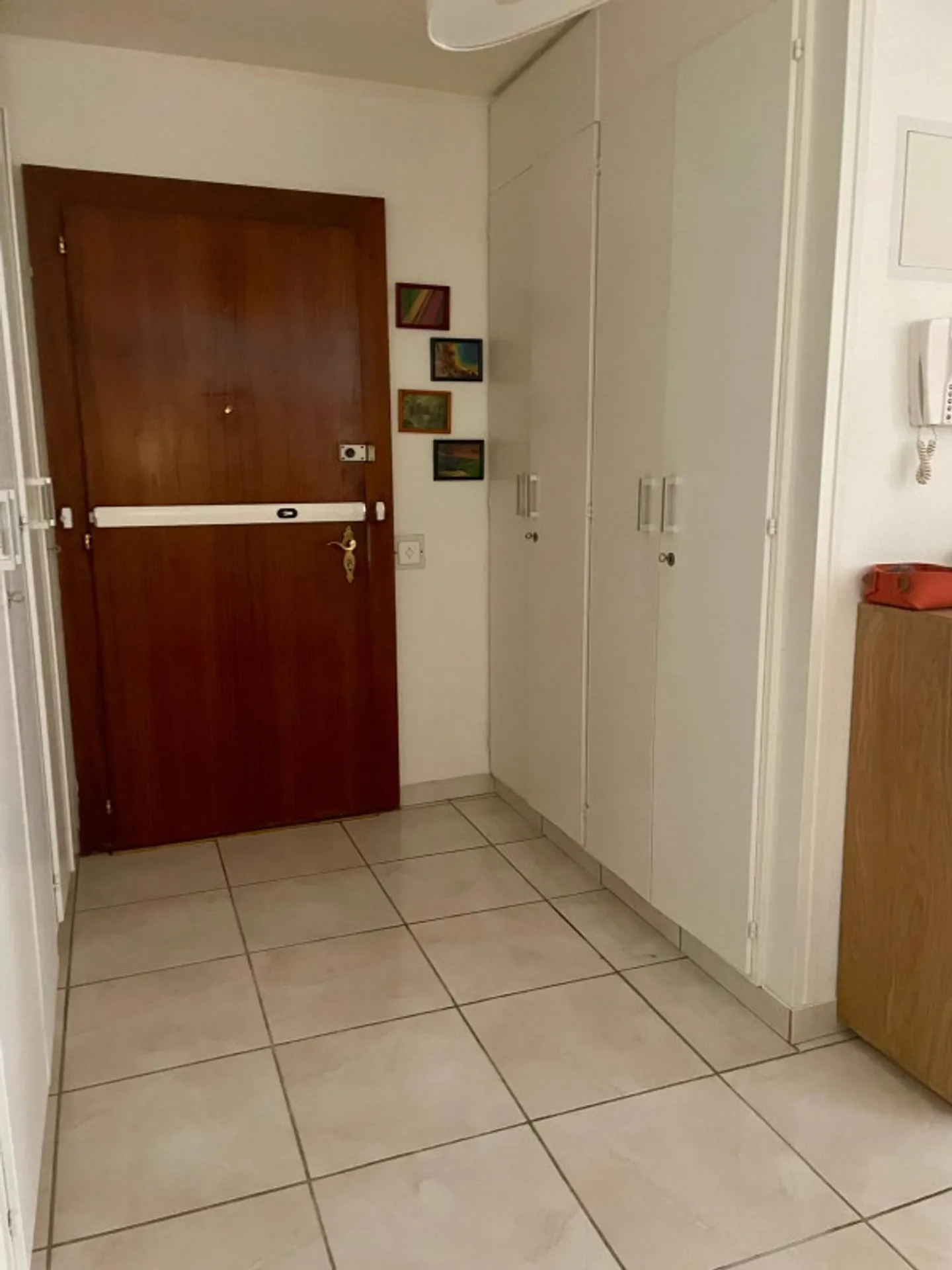 Appartement Charmant avec Balcon - Photo 2 sur 12