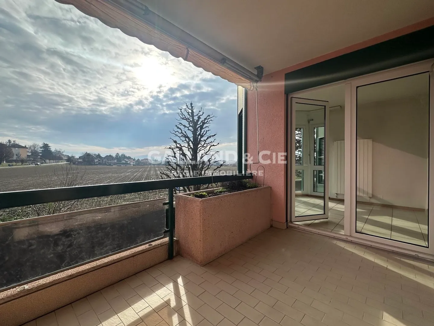 Bright 3.5 rooms - Photo 4 of 9