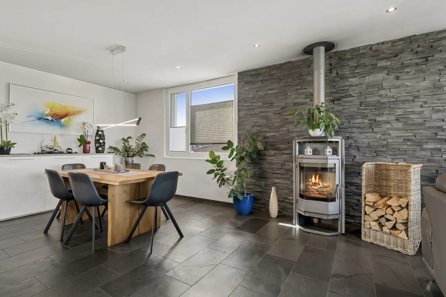 Lumineux appartement de 4.5 pièces avec vue imprenable - Photo 3 sur 13