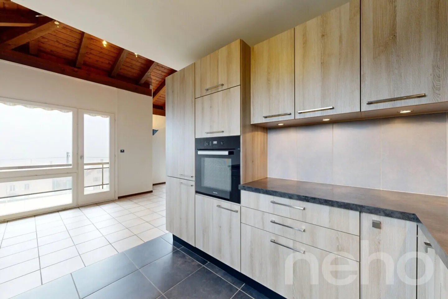 Dachgeschosswohnung mit Seeblick - Foto 2 von 13