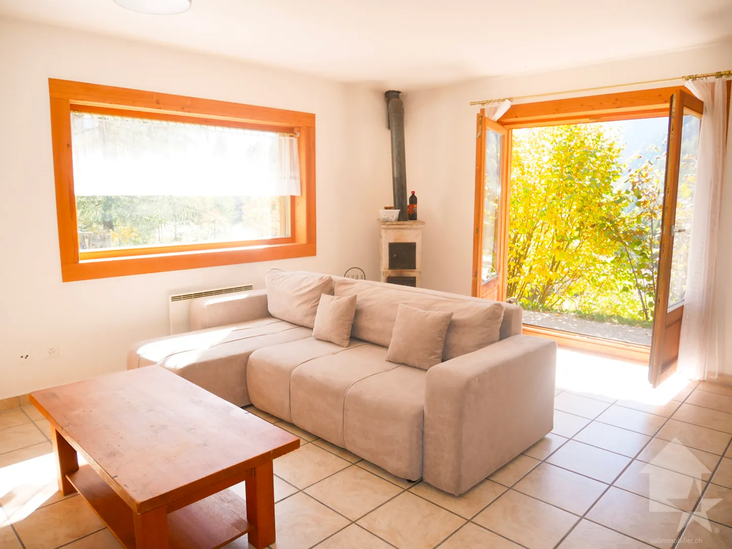 Il tuo appartamento 3,5 locali molto luminoso, soleggiato con terrazza e vista! - Foto 9 di 13