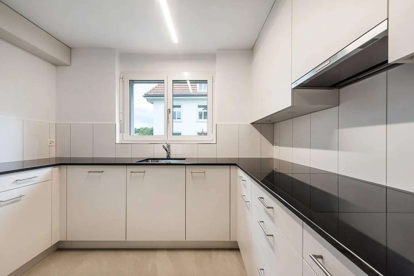 Appartamenti di 5,5 stanze completamente ristrutturati in affitto a Mörschwil - Foto 3 di 10