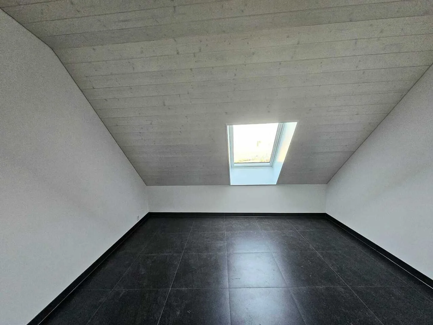 Modern 3-room apartment with stunning view in Yverdon-les-Bains - Photo 6 of 7