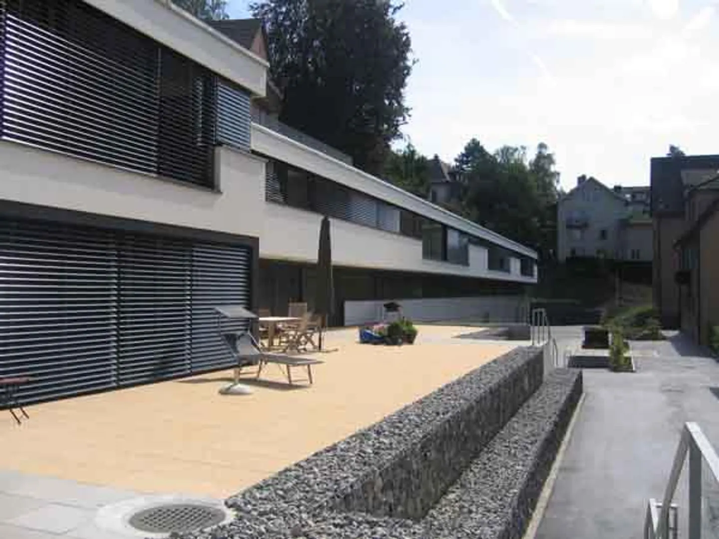 Place de garage à Enge - Limitée jusqu'au 30.09.2026 - Photo 1 sur 2