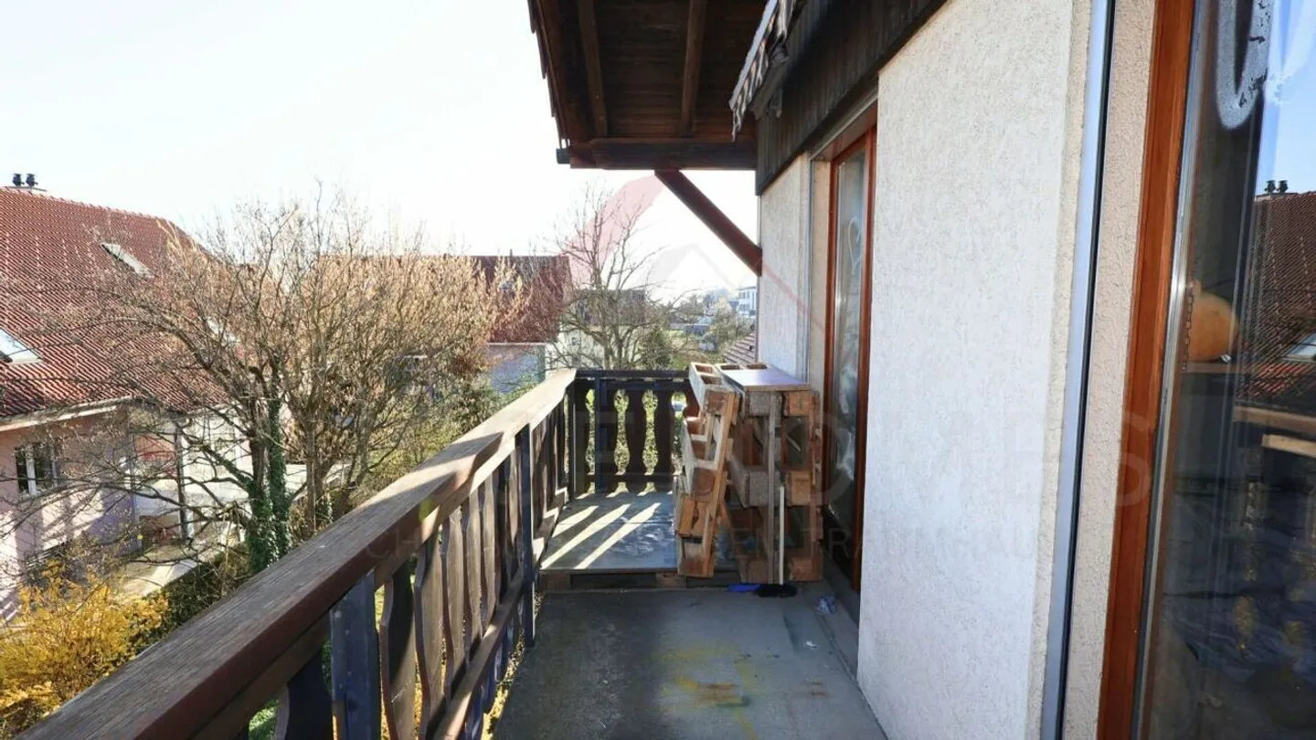 Vivere con charme - attraente casa bifamiliare a Niederbipp con potenziale e posizione tranquilla - Foto 16 di 23