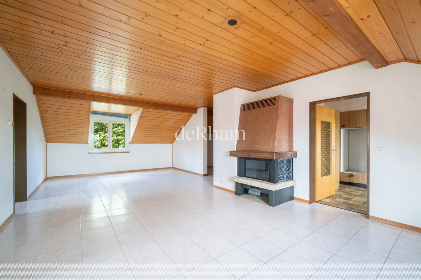 Appartamento di 88m2 PPE, 3.5 stanze all'ultimo piano - Foto 3 di 13
