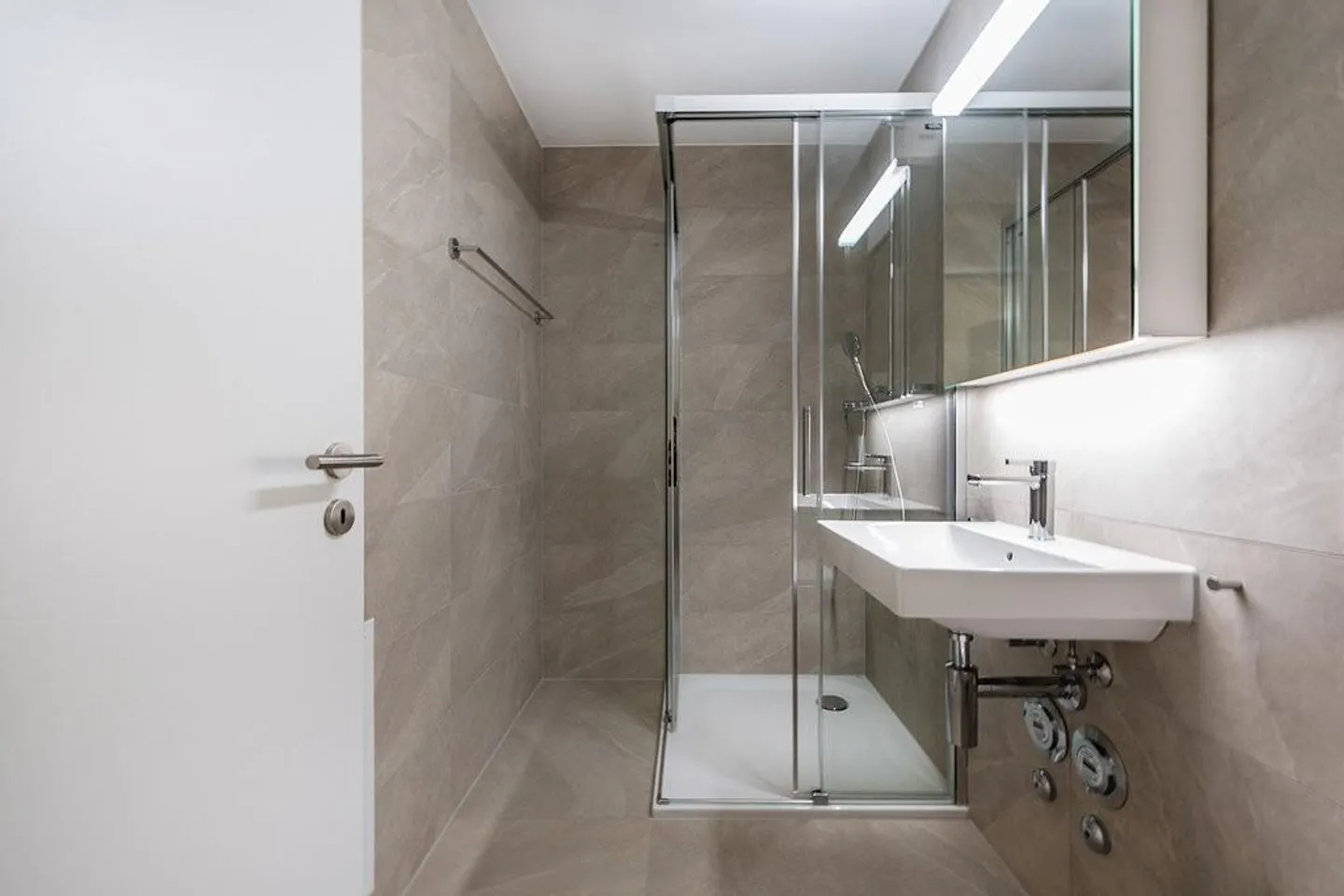 Appartamenti di 5,5 stanze completamente ristrutturati in affitto a Mörschwil - Foto 8 di 10