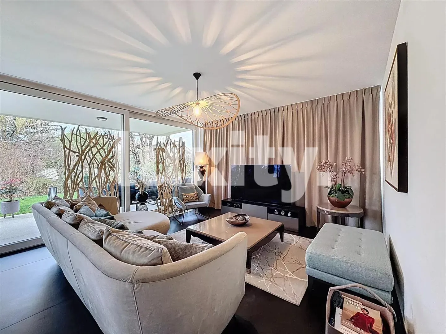 Neue Residenz ? Superbe Erdgeschosswohnung mit außergewöhnlichem Außenbereich - Photo 1 sur 5