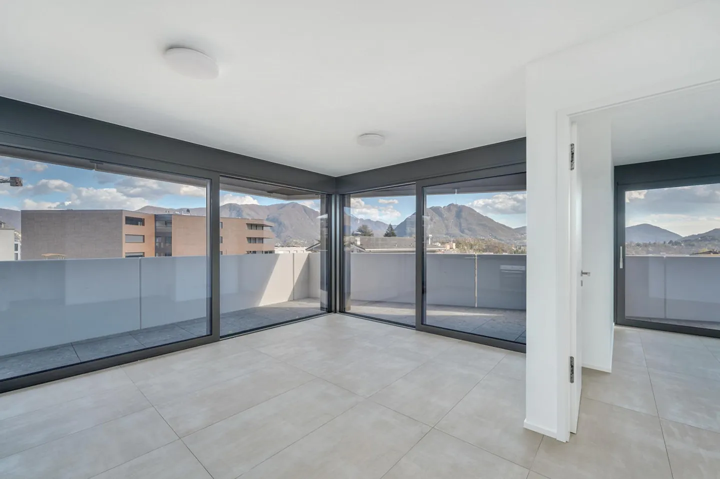 Appartement moderne 3.5 pièces près de la gare - Photo 2 sur 6