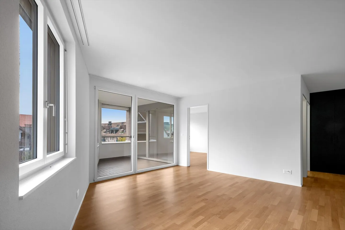 Apartment for rent - Photo 4 of 13