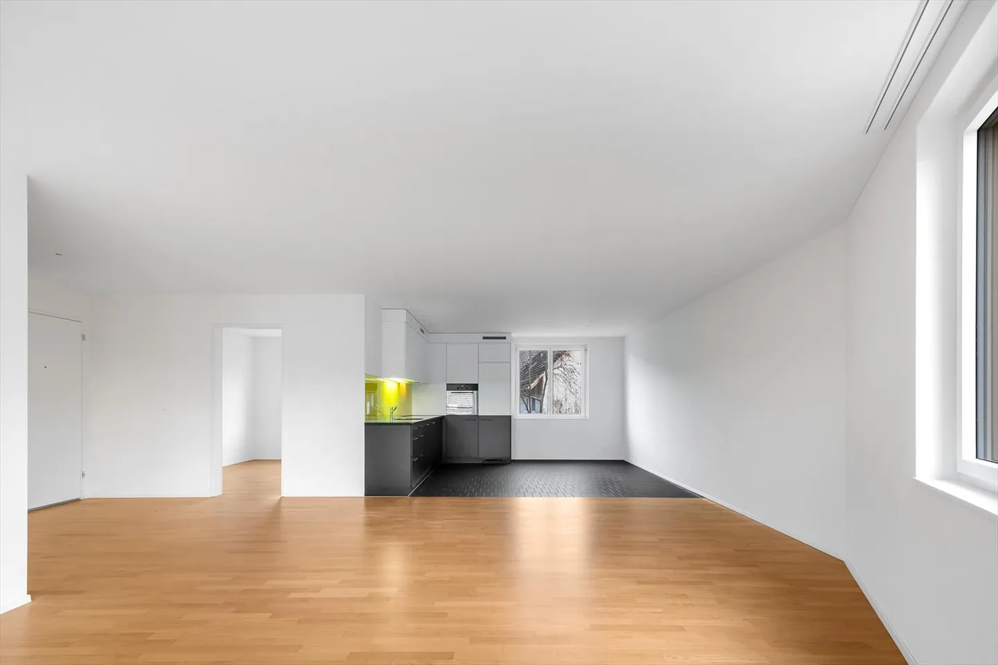 Apartment for rent - Photo 5 of 13