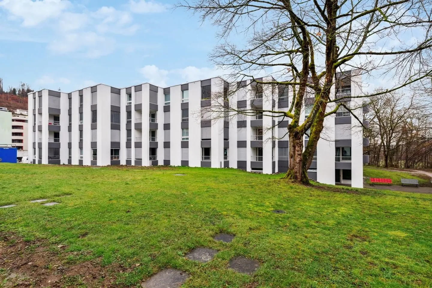 Appartement spacieux 4.5 pièces - Photo 1 sur 7