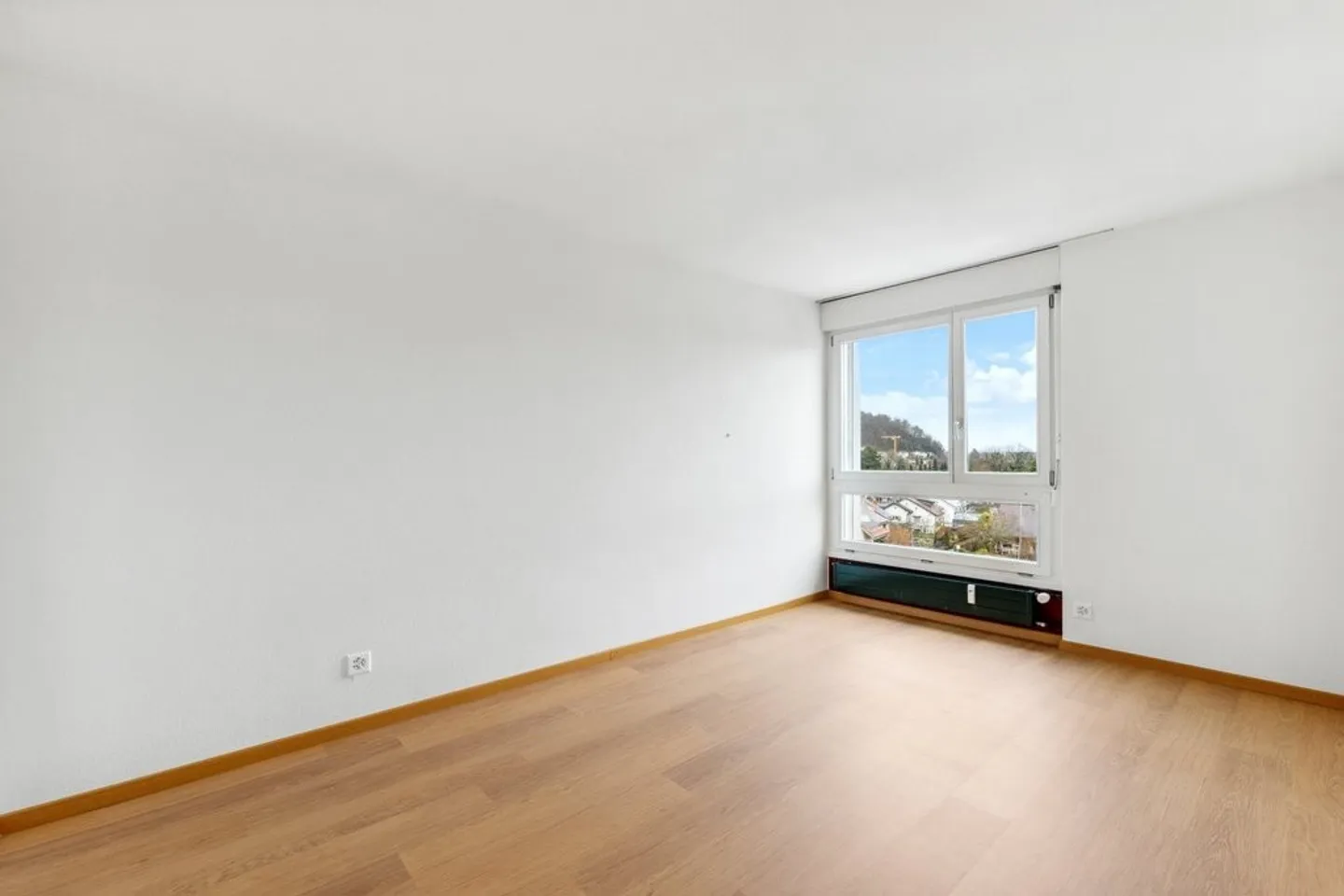 Appartement spacieux 4.5 pièces - Photo 6 sur 7