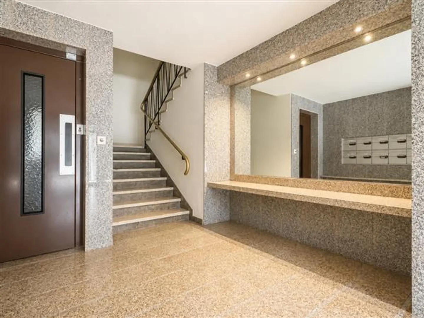 Lugano: 2,5-Zimmer-Wohnung - Foto 8 von 10